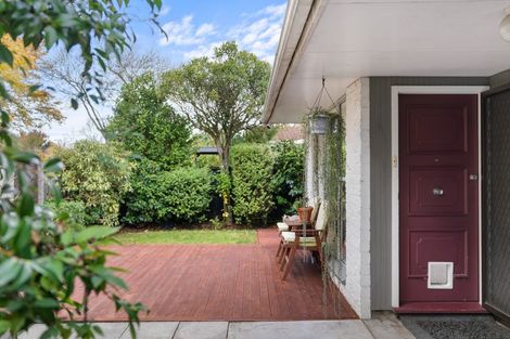 Photo of property in 35 Montclare Avenue, Avonhead, Christchurch, 8042