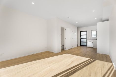 Photo of property in 13 Eileen Newey Place, Henderson, Auckland, 0612