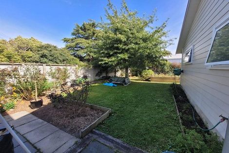 Photo of property in 2 Sam Meads Way, Greytown, 5712