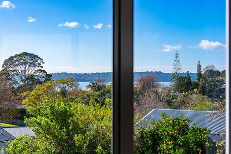 Photo of property in 7a Justin Place, Te Atatu Peninsula, Auckland, 0610