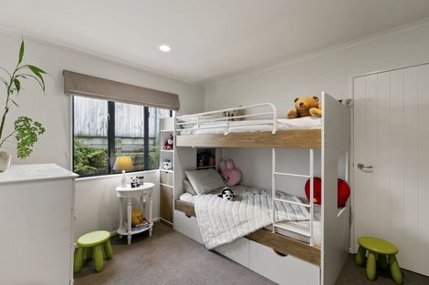 Photo of property in 19 Erlestoke Crescent, Churton Park, Wellington, 6037