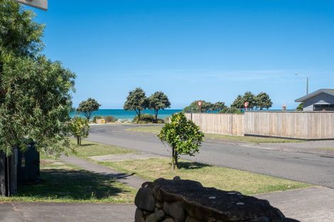Photo of property in 4 Van Asch Road, Haumoana, 4102