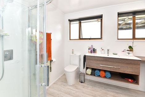 Photo of property in 1708 South Head Road, South Head, Helensville, 0874