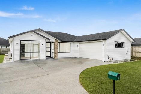 Photo of property in 9 Remana Crescent, Huapai, Kumeu, 0810