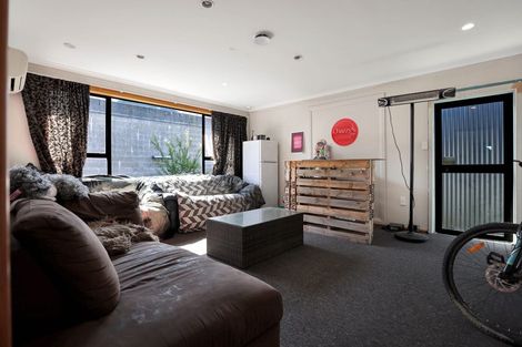 Photo of property in 17 Mona Square, Ashburton, 7700