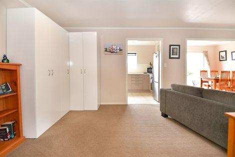 Photo of property in 27 Bonita Avenue, Stanmore Bay, Whangaparaoa, 0932