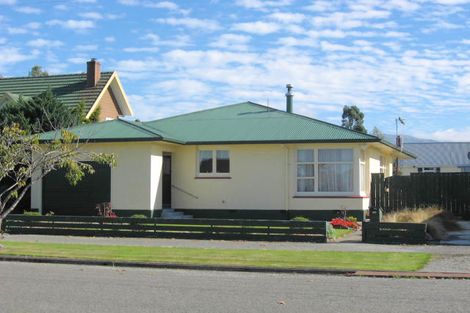 Photo of property in 30 Hughes Street, Waimate, 7924