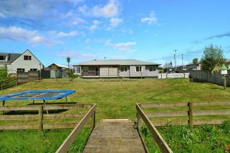 Photo of property in 1084 Kaipara Coast Highway, Kaukapakapa, 0873