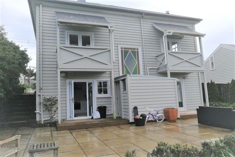 Photo of property in 18 Trinidad Road, Sunnynook, Auckland, 0620