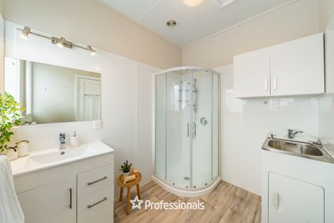 Photo of property in 135 Kings Crescent, Hutt Central, Lower Hutt, 5010