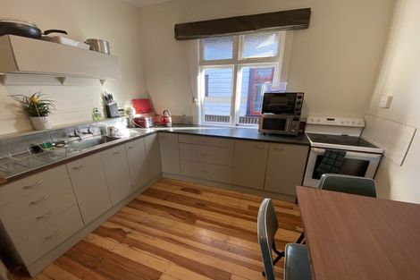 Photo of property in 12 Lyndhurst Street, Takaro, Palmerston North, 4412