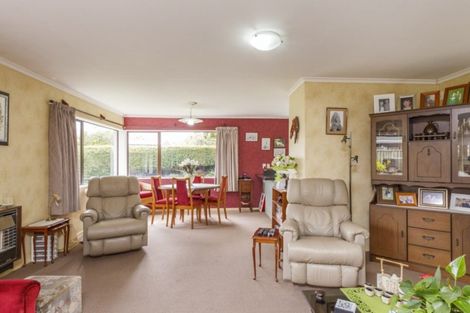 Photo of property in 12 Fraser Court, Roslyn, Palmerston North, 4414