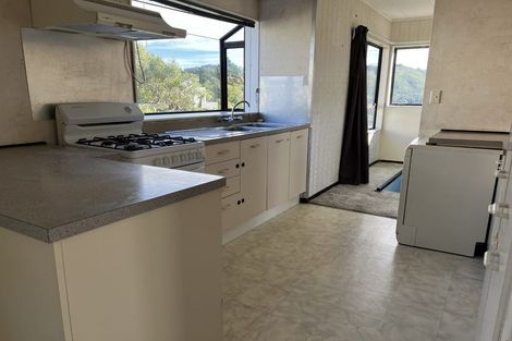 Photo of property in 23 Jasmine Grove, Maungaraki, Lower Hutt, 5010