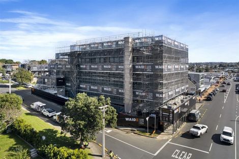 Photo of property in "milford 110" Penthouse, 304/110 Kitchener Road, Milford, Auckland, 0620
