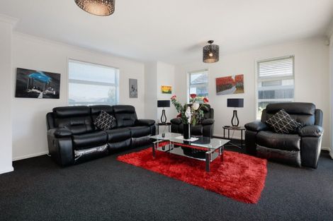 Photo of property in 93 Sandhurst Drive, Papamoa Beach, Papamoa, 3118