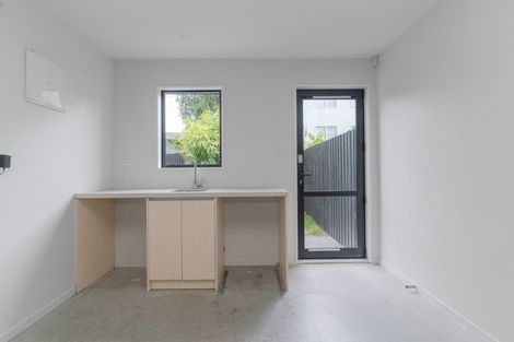 Photo of property in 8c Defoe Place, Waltham, Christchurch, 8023