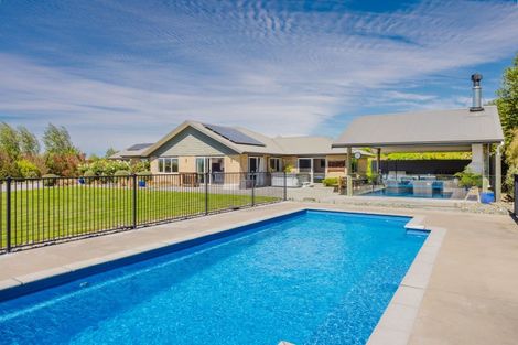 Photo of property in 21 Kyle Road, Waipukurau, 4281
