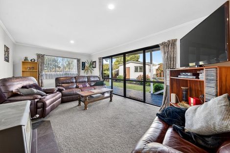 Photo of property in 1 Hornsby Street, Carterton, 5713