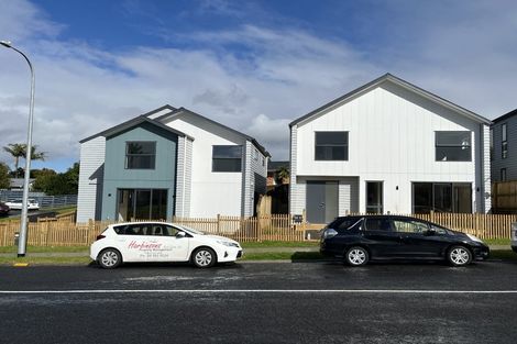 Photo of property in 1 Boys Place, Pakuranga Heights, Auckland, 2010