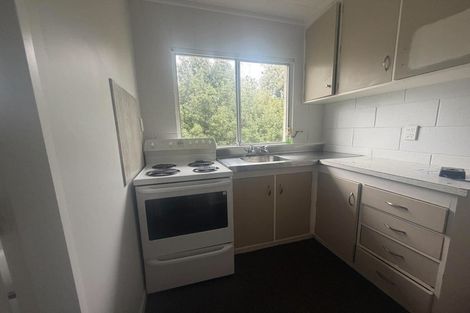 Photo of property in 8/12 Wood Street, Wallaceville, Upper Hutt, 5018