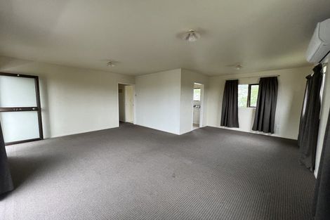 Photo of property in 2/17 Park Road, Glenfield, Auckland, 0629