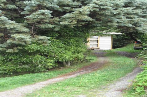 Photo of property in 11 Innes Way, Newlands, Wellington, 6037