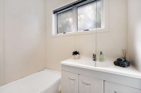 Photo of property in 9 Whakawhiti Street, Marfell, New Plymouth, 4310