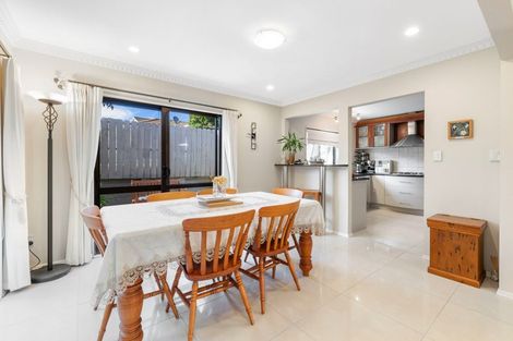 Photo of property in 153a Bucklands Beach Road, Bucklands Beach, Auckland, 2012