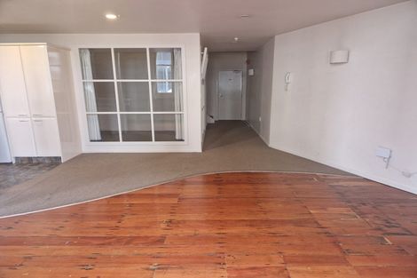 Photo of property in Maison Cabriole Building, 3/60 Courtenay Place, Te Aro, Wellington, 6011