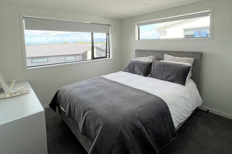 Photo of property in 2 Rose Lane, Papamoa, 3118