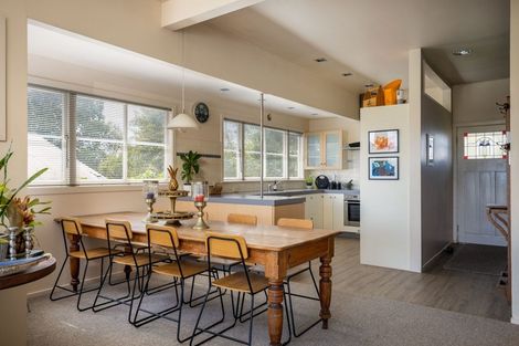 Photo of property in 15 Rawhiti Street, Vogeltown, New Plymouth, 4310