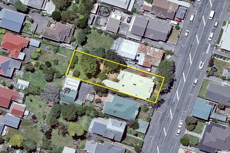 Photo of property in 102 Derwent Street, Island Bay, Wellington, 6023