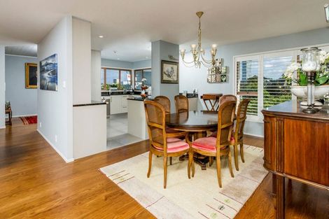 Photo of property in 2b/6 The Promenade, Takapuna, Auckland, 0622