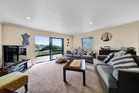 Photo of property in 10 Lavender Close, Spotswood, New Plymouth, 4310