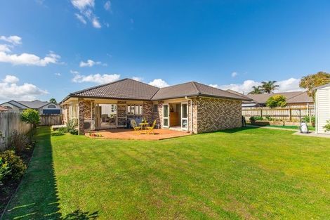 Photo of property in 58 Lothian Brae, Wattle Downs, Auckland, 2103