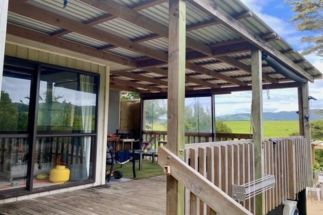 Photo of property in 74 Bays Road, Orere Point, Papakura, 2585