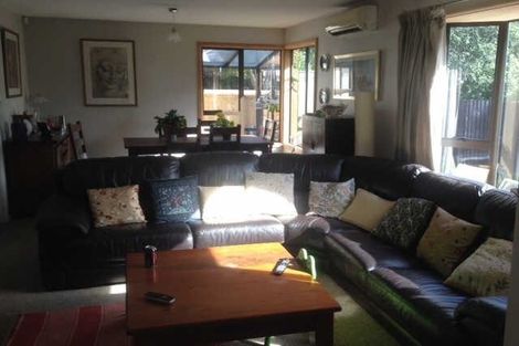 Photo of property in 1/365 Avonhead Road, Avonhead, Christchurch, 8042