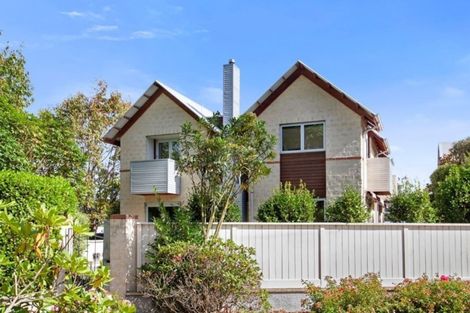 Photo of property in 1 Medbury Terrace, Fendalton, Christchurch, 8041