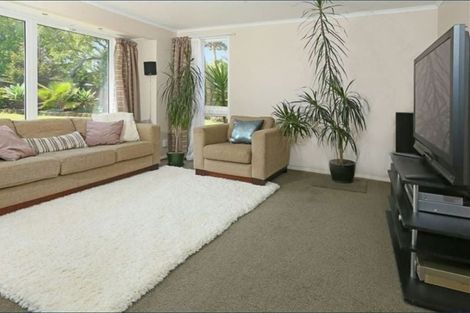 Photo of property in 61 Oreil Avenue, West Harbour, Auckland, 0618