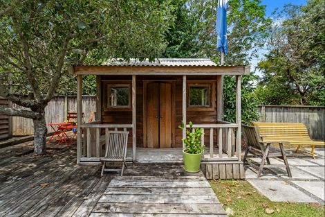 Photo of property in 9 Grand View Road, Leigh, 0985