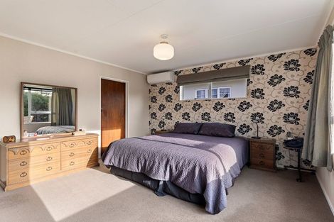 Photo of property in 10 Avon Street, Rongotea, 4476