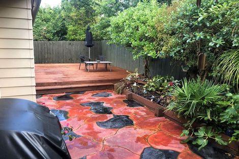 Photo of property in 15a Akehurst Avenue, New Lynn, Auckland, 0600