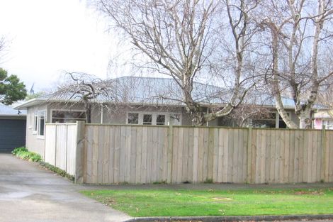 Photo of property in 55 Churchill Avenue, Hokowhitu, Palmerston North, 4410