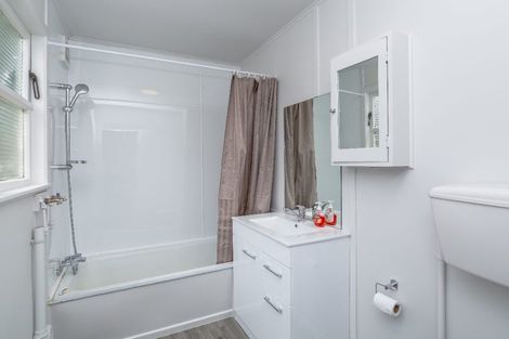 Photo of property in 27 Oxford Street, Lansdowne, Masterton, 5810