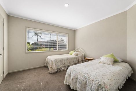 Photo of property in 44 Gibson Place, Papamoa Beach, Papamoa, 3118