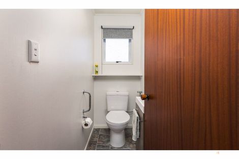 Photo of property in 11 Oxford Street, Waimate, 7924