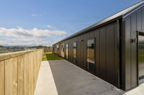 Photo of property in 4 Ngaroma Crescent, Whitianga, 3510