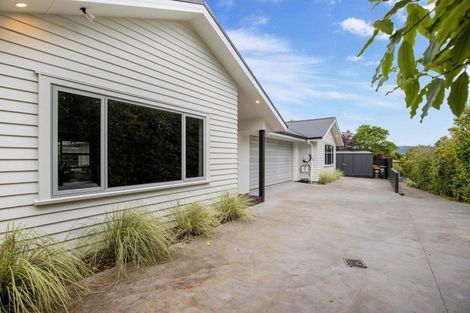 Photo of property in 1 Waimarama Court, Roslyn, Palmerston North, 4414