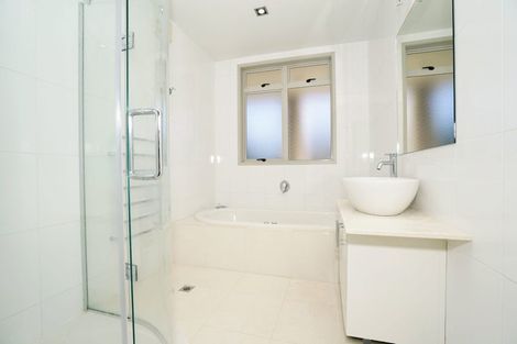 Photo of property in 138 Lake Crescent, Hamilton Lake, Hamilton, 3204