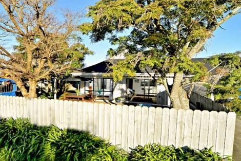 Photo of property in 1/10 Park Estate Road, Rosehill, Papakura, 2113